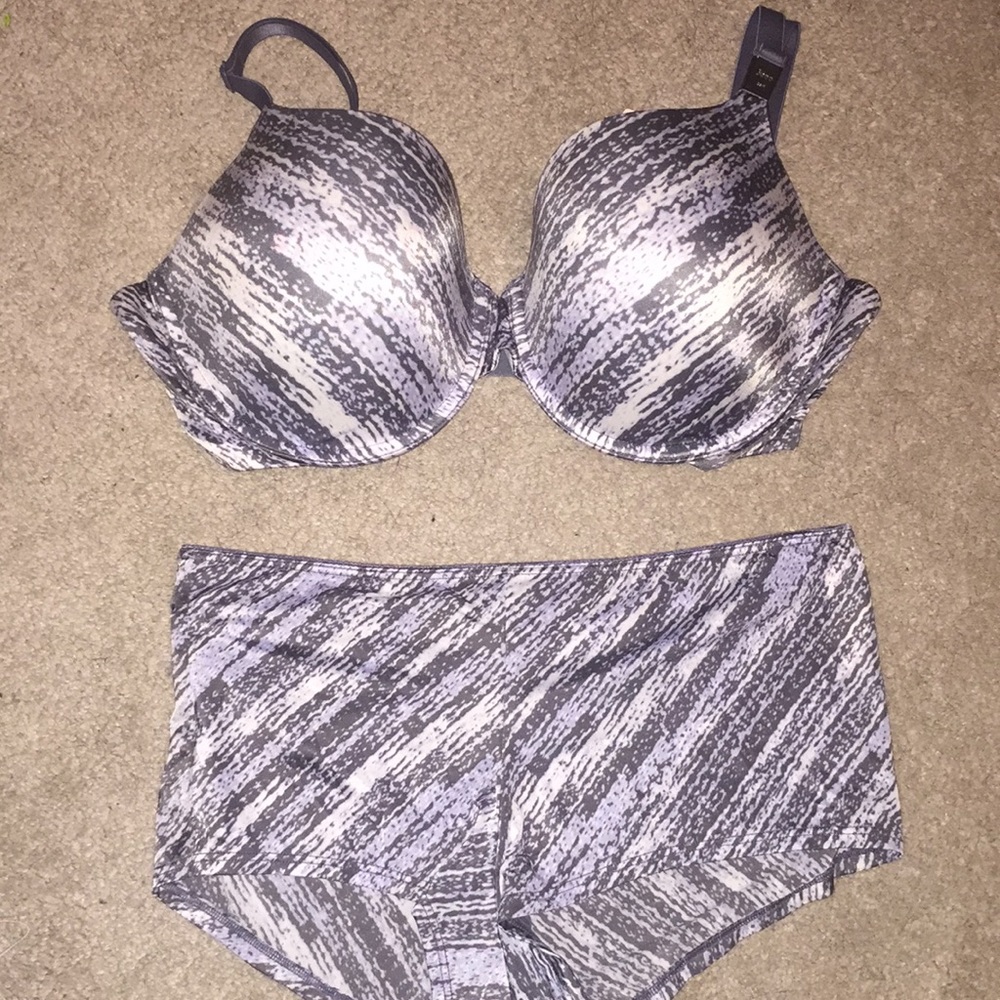 Victoria’s Secret Set